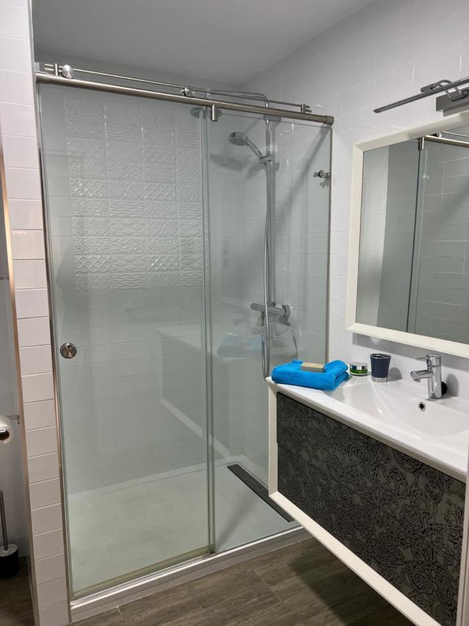 Luxury 190M2 Amplio Apartamento Moderno Con Terraza En La Azotea De 50M2 Junto A La Playa, En El Centro De Torre Del Mar, Malaga, Modern Large Apartment With 50M2 Roof Terrace By The Beach, Right In The Center Of Torre Del Mar, Malaga Ngoại thất bức ảnh