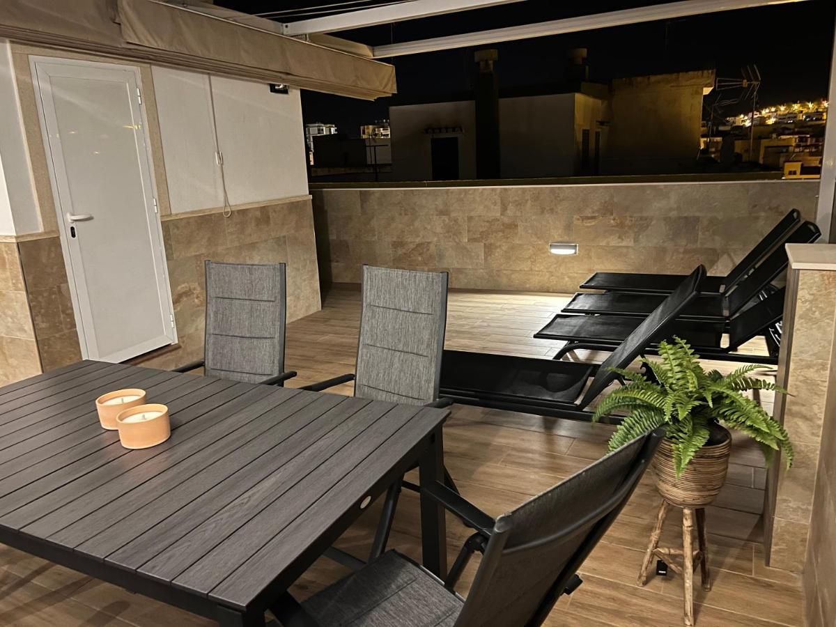 Luxury 190M2 Amplio Apartamento Moderno Con Terraza En La Azotea De 50M2 Junto A La Playa, En El Centro De Torre Del Mar, Malaga, Modern Large Apartment With 50M2 Roof Terrace By The Beach, Right In The Center Of Torre Del Mar, Malaga Ngoại thất bức ảnh