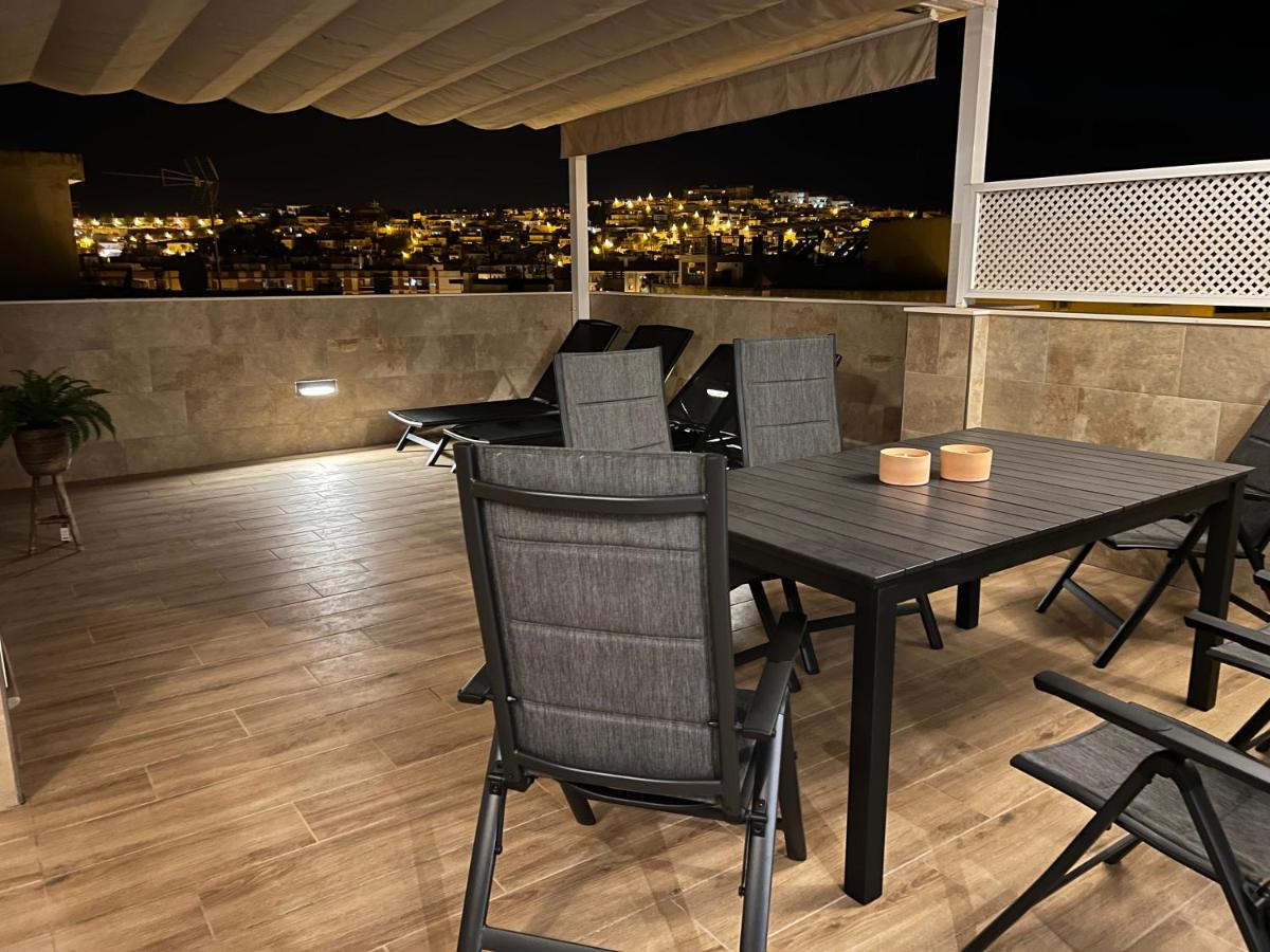 Luxury 190M2 Amplio Apartamento Moderno Con Terraza En La Azotea De 50M2 Junto A La Playa, En El Centro De Torre Del Mar, Malaga, Modern Large Apartment With 50M2 Roof Terrace By The Beach, Right In The Center Of Torre Del Mar, Malaga Ngoại thất bức ảnh
