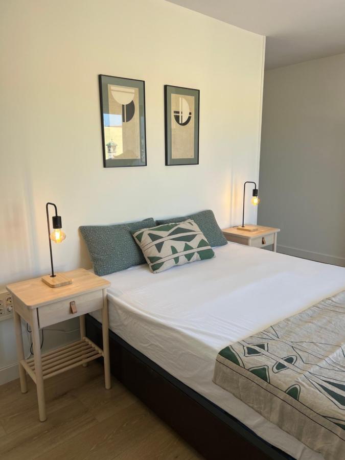 Luxury 190M2 Amplio Apartamento Moderno Con Terraza En La Azotea De 50M2 Junto A La Playa, En El Centro De Torre Del Mar, Malaga, Modern Large Apartment With 50M2 Roof Terrace By The Beach, Right In The Center Of Torre Del Mar, Malaga Ngoại thất bức ảnh